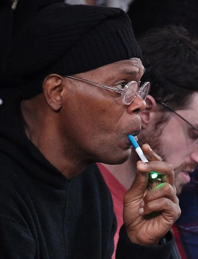 vip internazionali che svapano samuel l. jackson