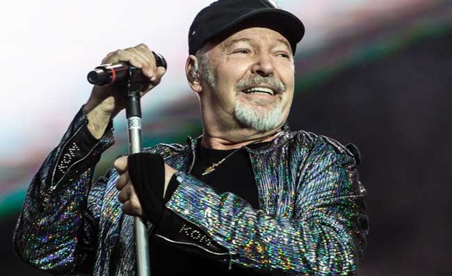 vip internazionali che svapano vasco rossi